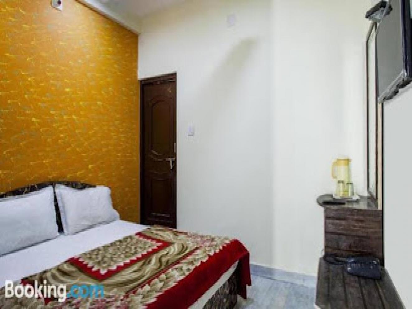 Triple Bed Ac