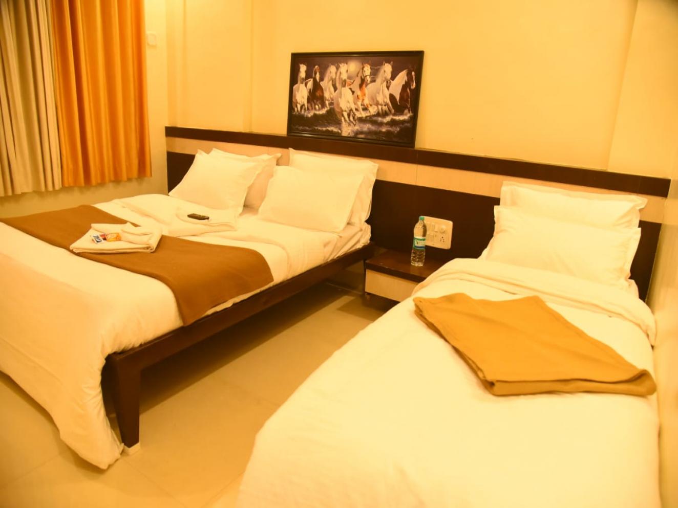 Triple Bed Room