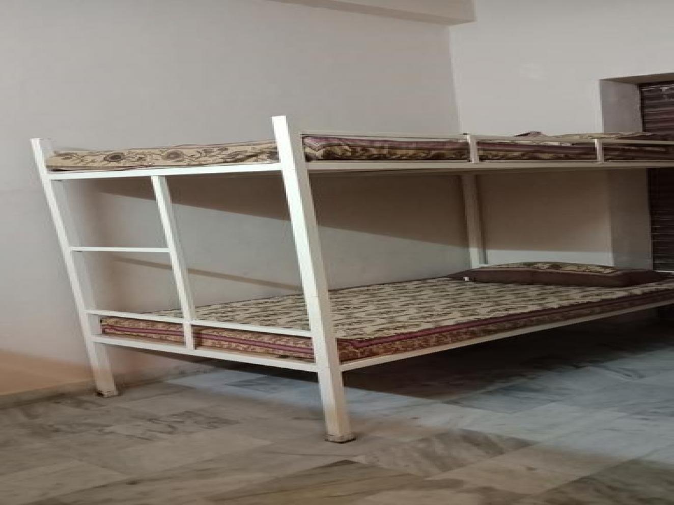 6 Bed Dorm
