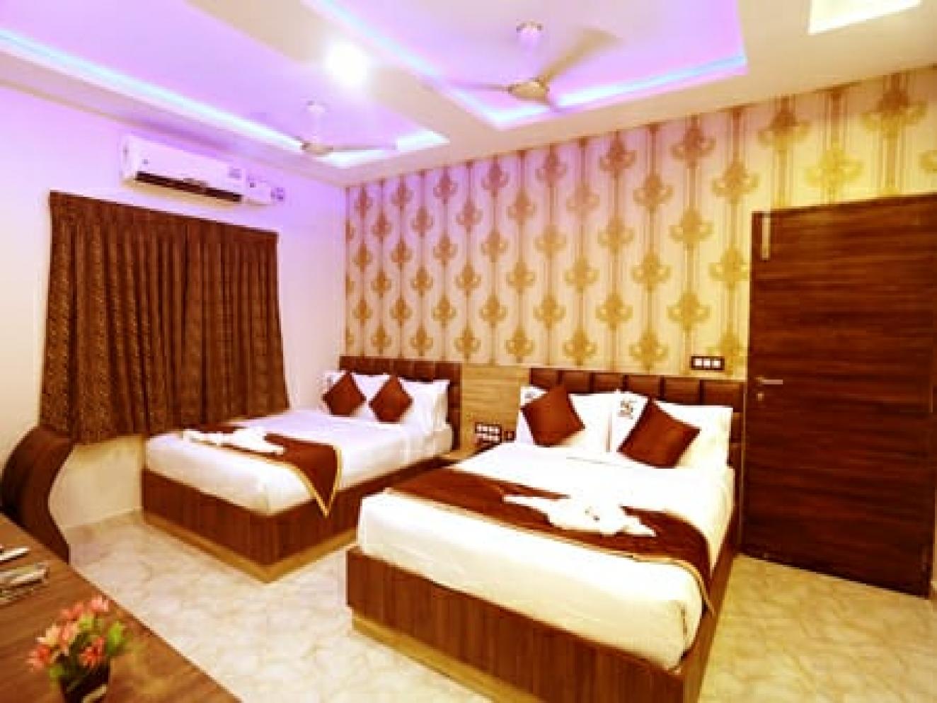 FAMILY FOUR BEDDED ROOM