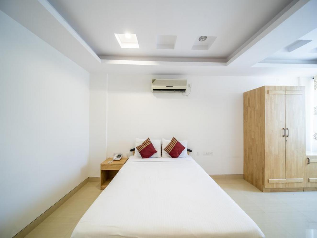 Semi Luxury Room (single occupacy) 
