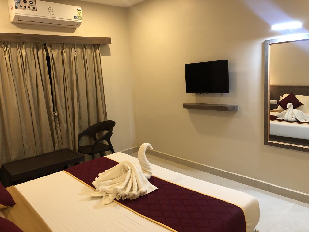 DOUBLE BED NON A/C