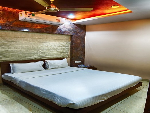 DELUXE ROOM DOUBLE