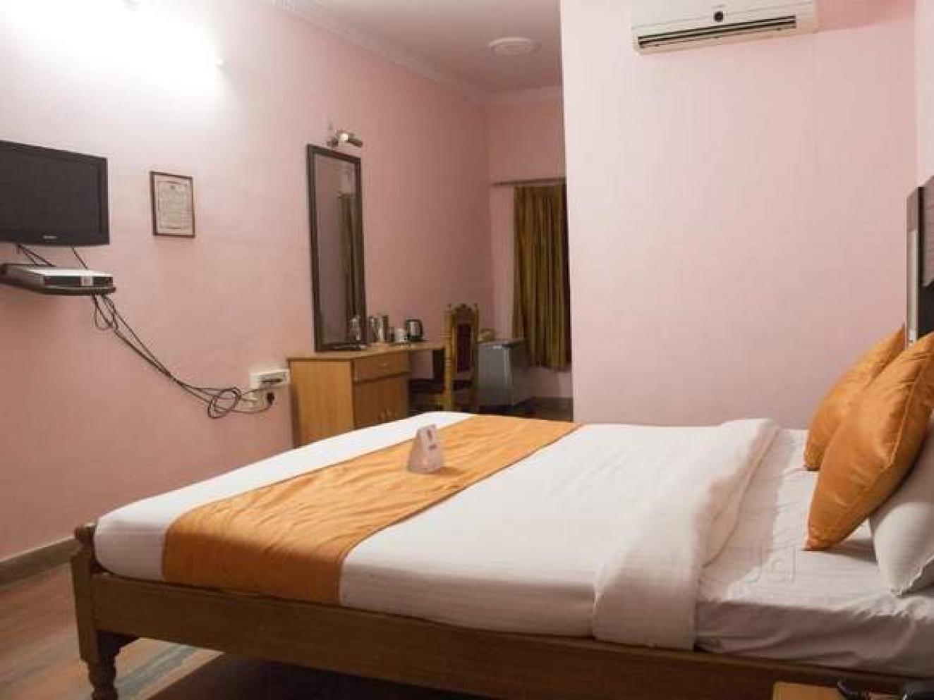 Oga Hotel Sambit Palace