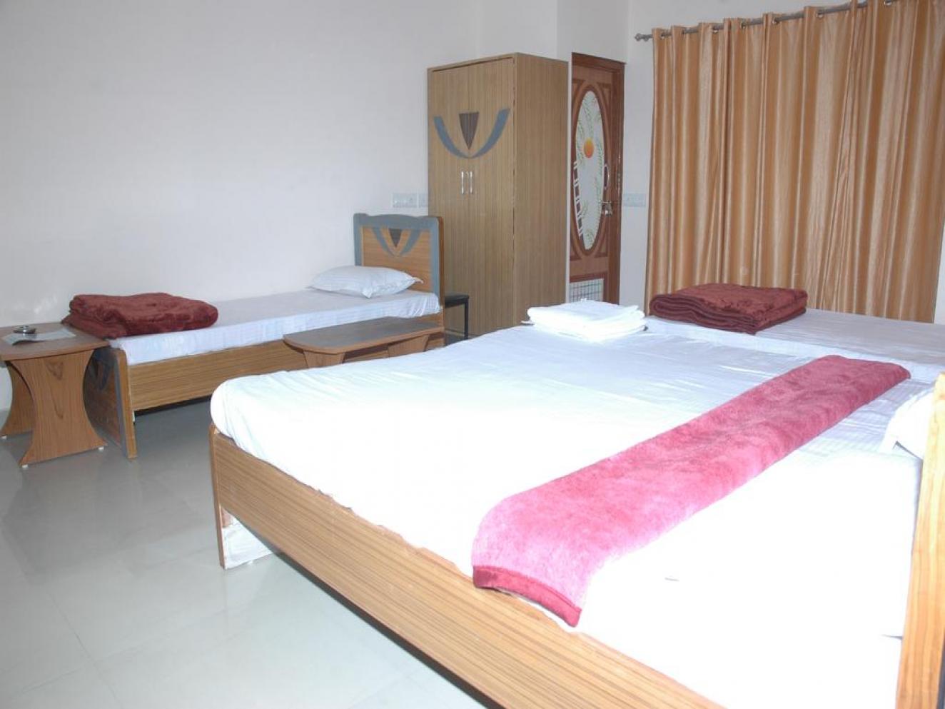 DOUBLE BED ROOM (CP)