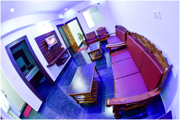 Family room for 8 adults 