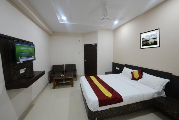 Deluxe Non AC Room