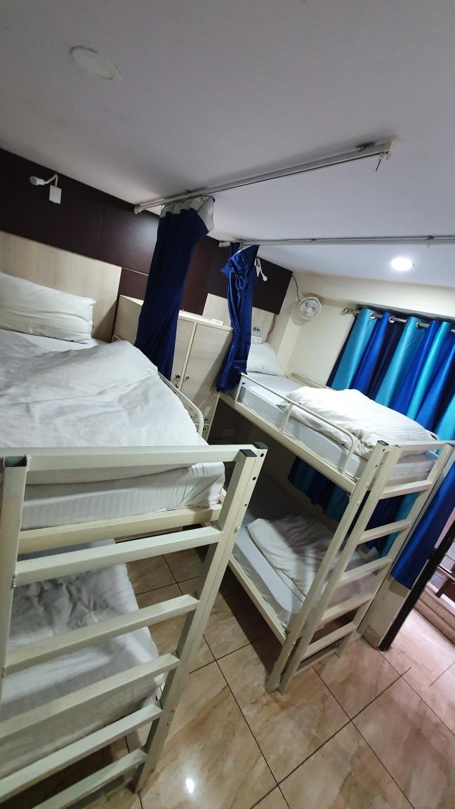 BUNK BED IN 4 BEDED MIXED DORM